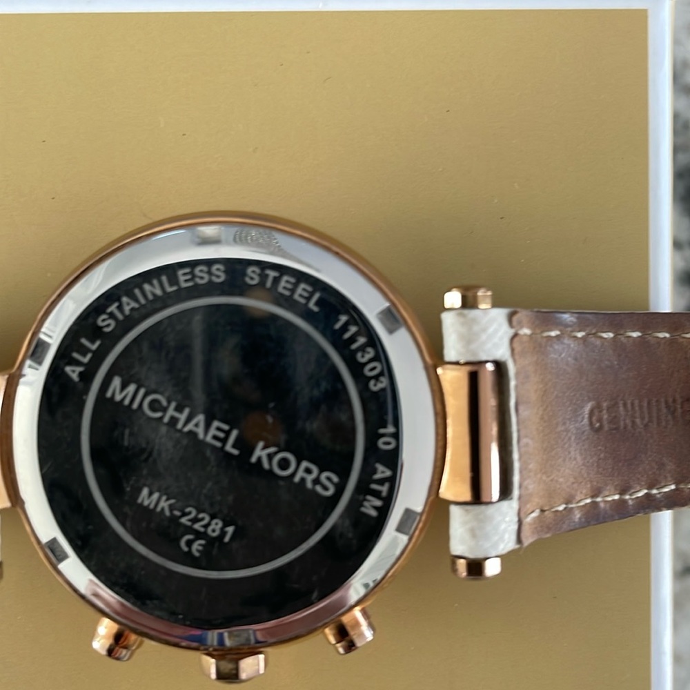 Michael Kors Parker Women’s Watch with leather band rose gold - Picture 5 of 10